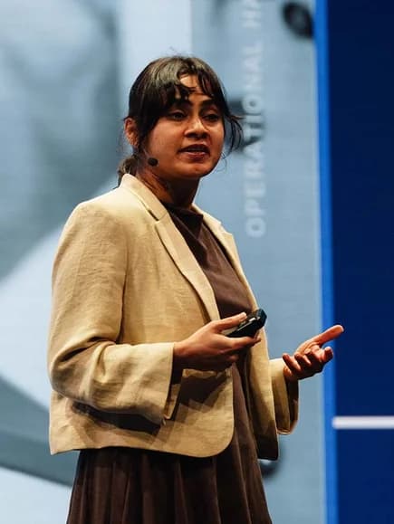 A speaker presenting at CamundaCon